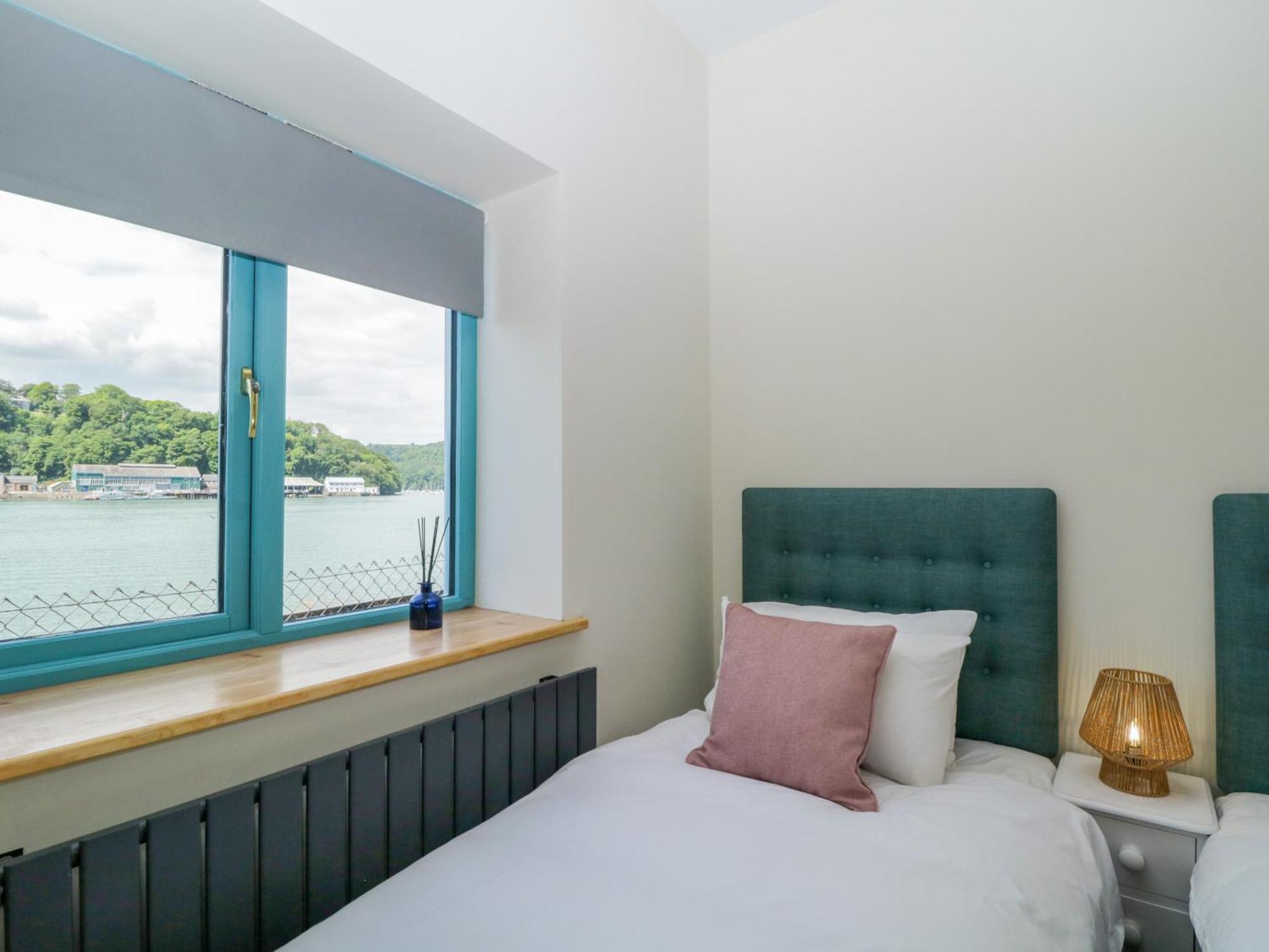 Britannia Crossings Cottage Дартмут Екстериор снимка